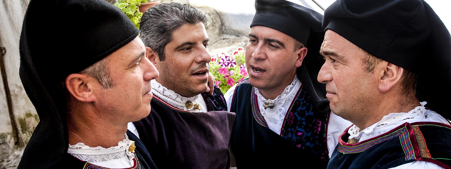 Bitti, Tenores Mialinu Pira