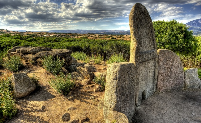 Dorgali,  tomba di giganti S´Ena ´e Thomes