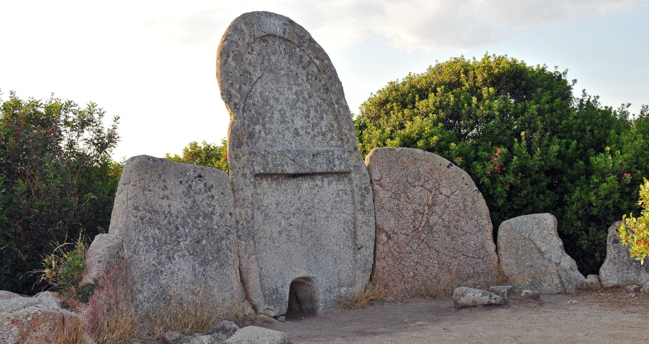 Dorgali, giants' tomb S´Ena ´e Thomes.Detail of the stele