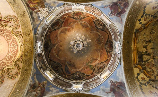 Fonni, Santa Maria dei Martiri. Dome seen from below