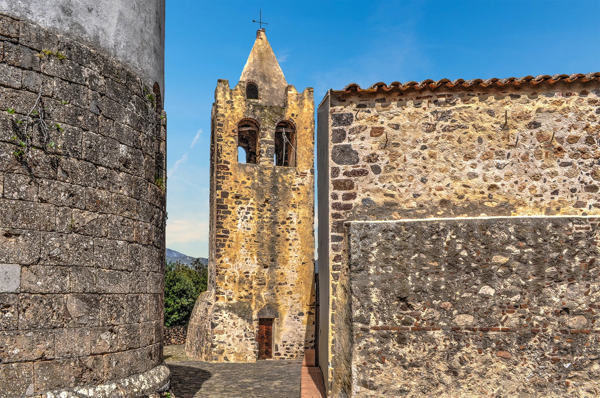 Galtellì, church of San Pietro - © hibiscus81 - stock.adobe.com