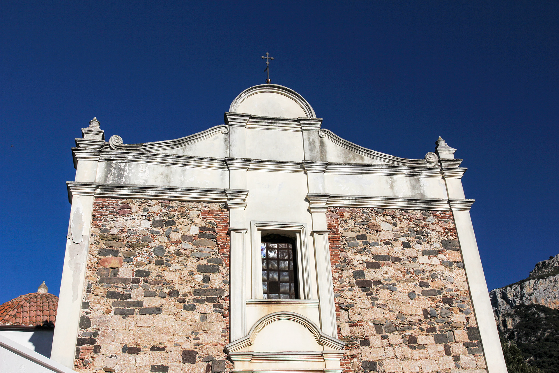 Galtellì, church of the Santissimo Crocifisso - CC BY-SA 3.0 Gianni Careddu, Commons Wikimedia