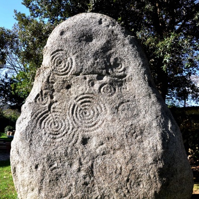 Stele di Boeli - CC BY-SA 4.0 Raffaele Graziano Ballore, Commons Wikimedia