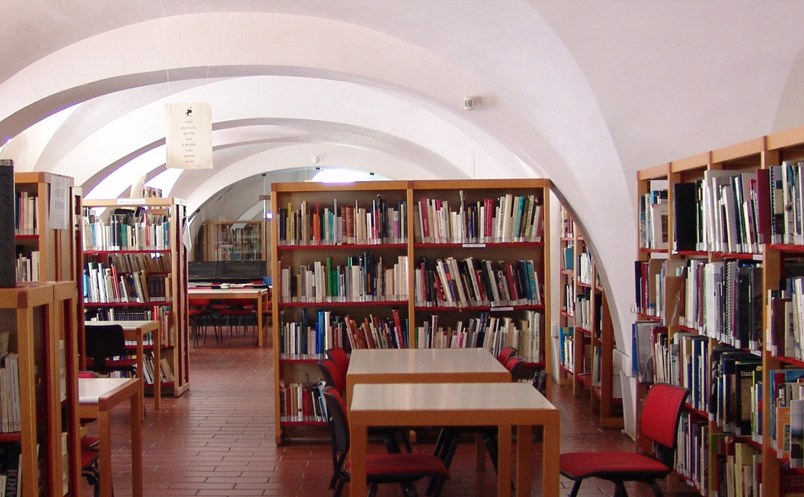 Nuoro, library Sebastiano Satta  - 