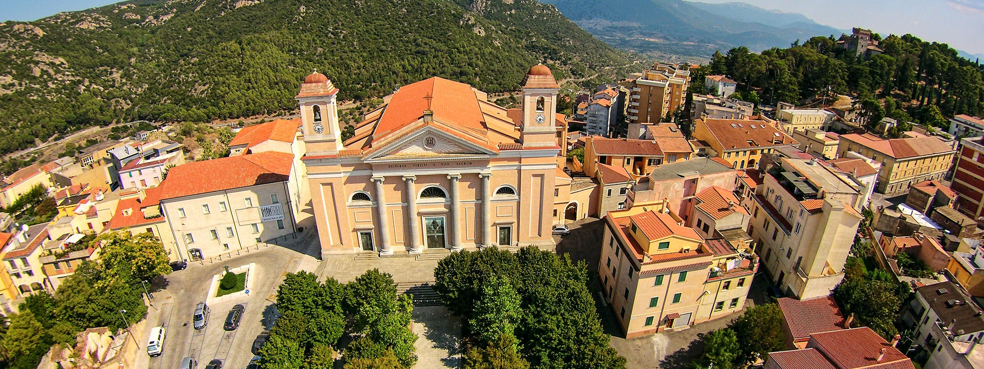 Nuoro, Cattedrale di Santa Maria della Neve. Vista aerea