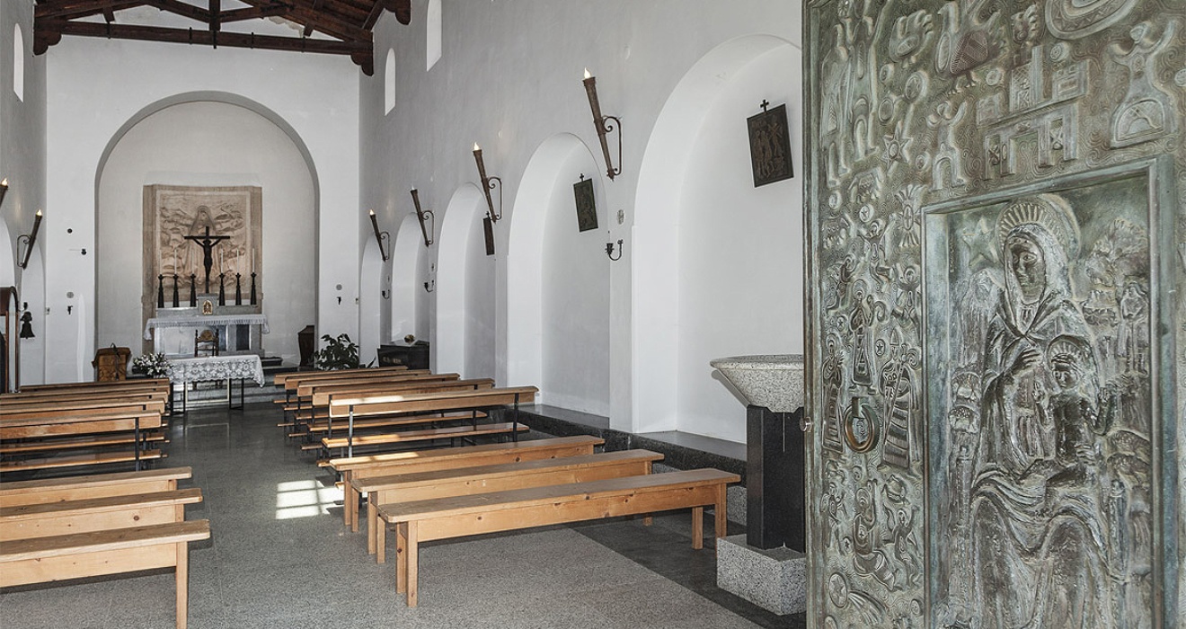 Nuoro, church of the Madonna della Solitudine. Central nave