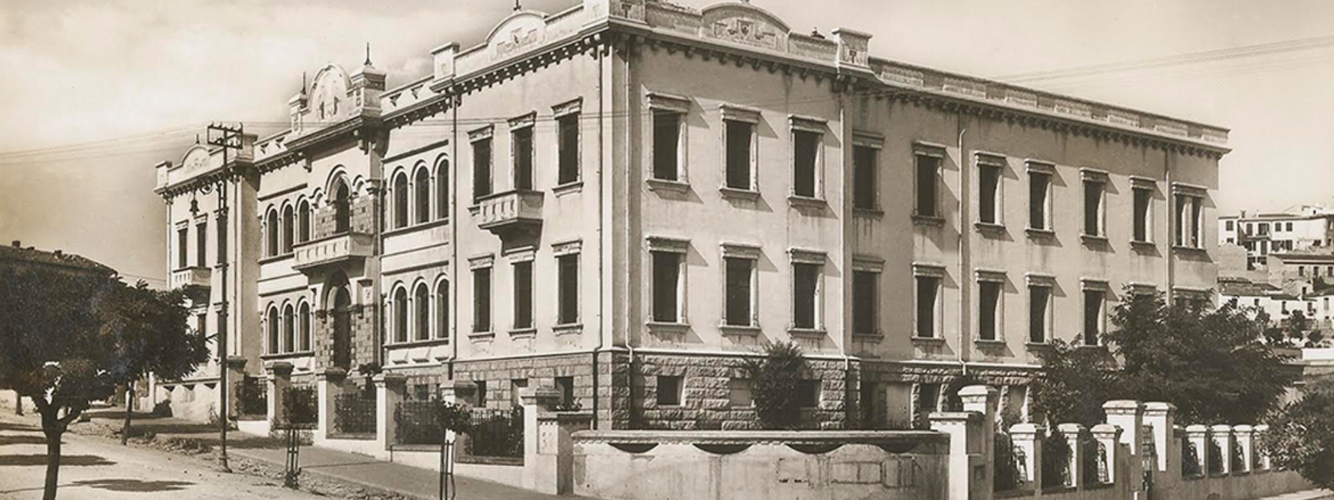 Nuoro, Lycée Classique Giorgio Asproni. Image historique