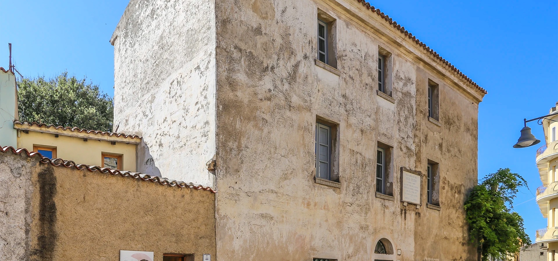 Nuoro, Casa Museo Grazia Deledda. Extern