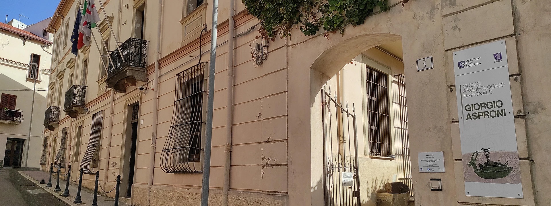 Nuoro, Museo Archeologico Nazionale di Nuoro. Eingang