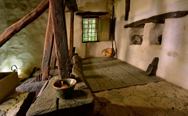 Tiana, gualchiera Bellu. Interno