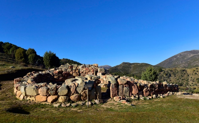 Villagrande Strisaili, s'Arcu 'e ist Forros. Megaron-Tempel B