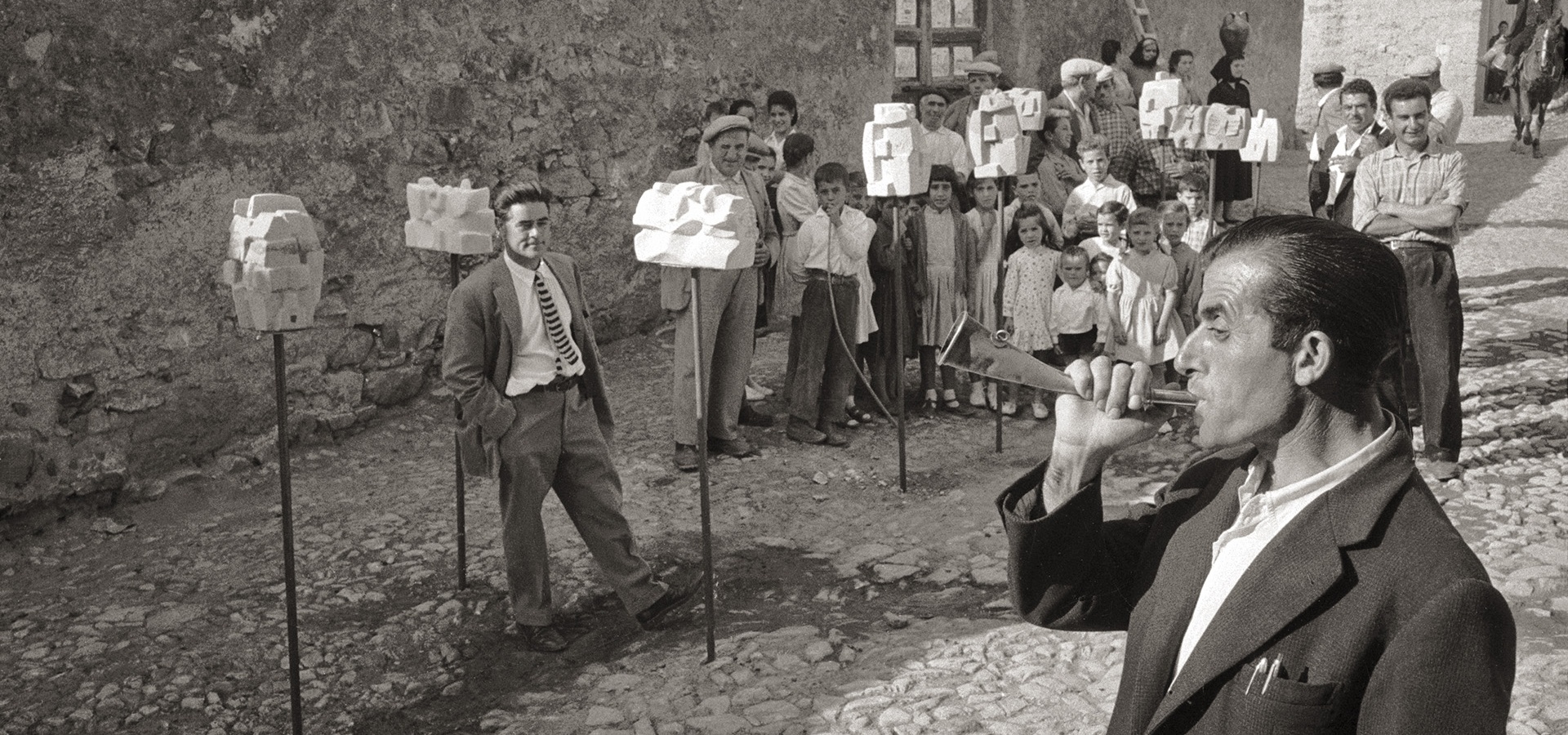 Costantino Nivola, annonce de l'exposition de rue, Su Rosariu, Orani, 1958