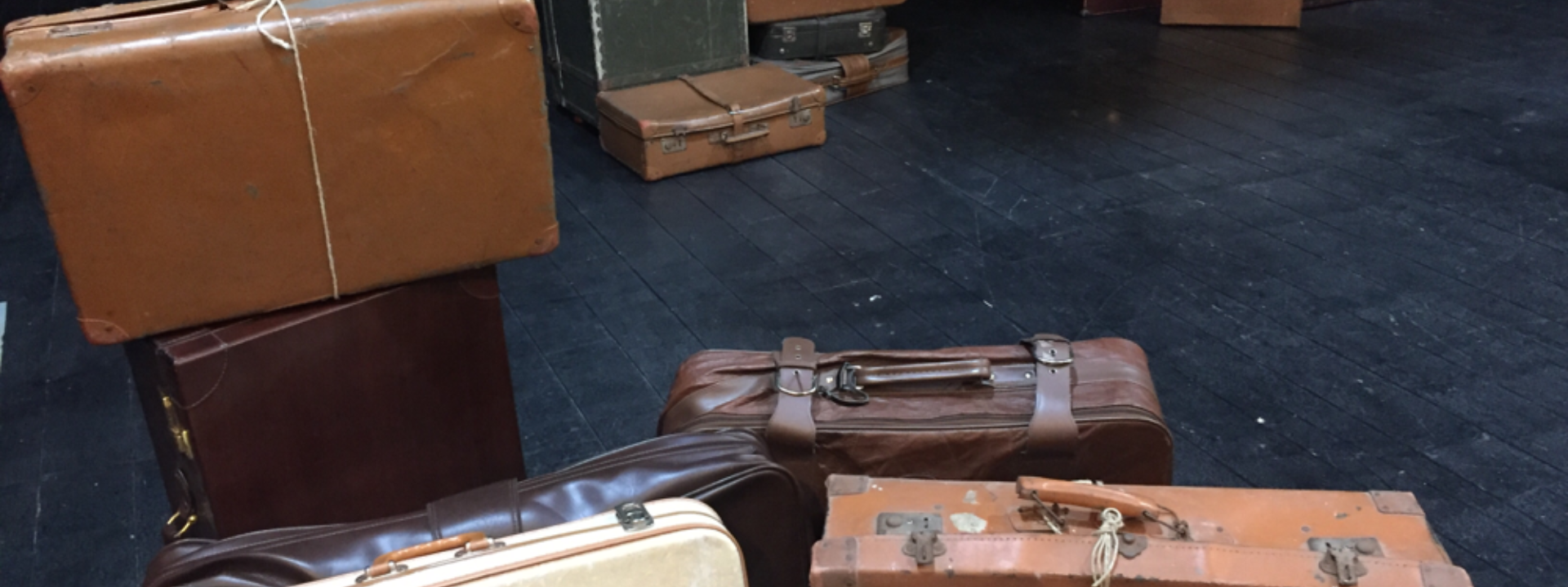 TEATRO | COLPEVOLI DI VIAGGIO