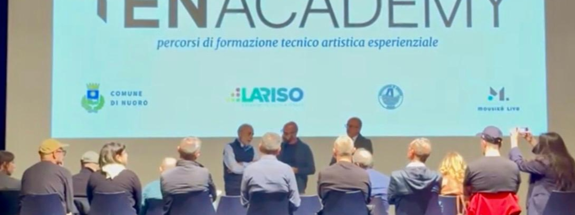 Ten | NASCE TENACADEMY: PERCORSI FORMATIVI E CREATIVI PER I GIOVANI DI NUORO