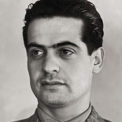 Salvatore Fancello alla fine degli anni Trenta - © Giovanni Pintori, Nuoro, Archivio per le Arti Applicate