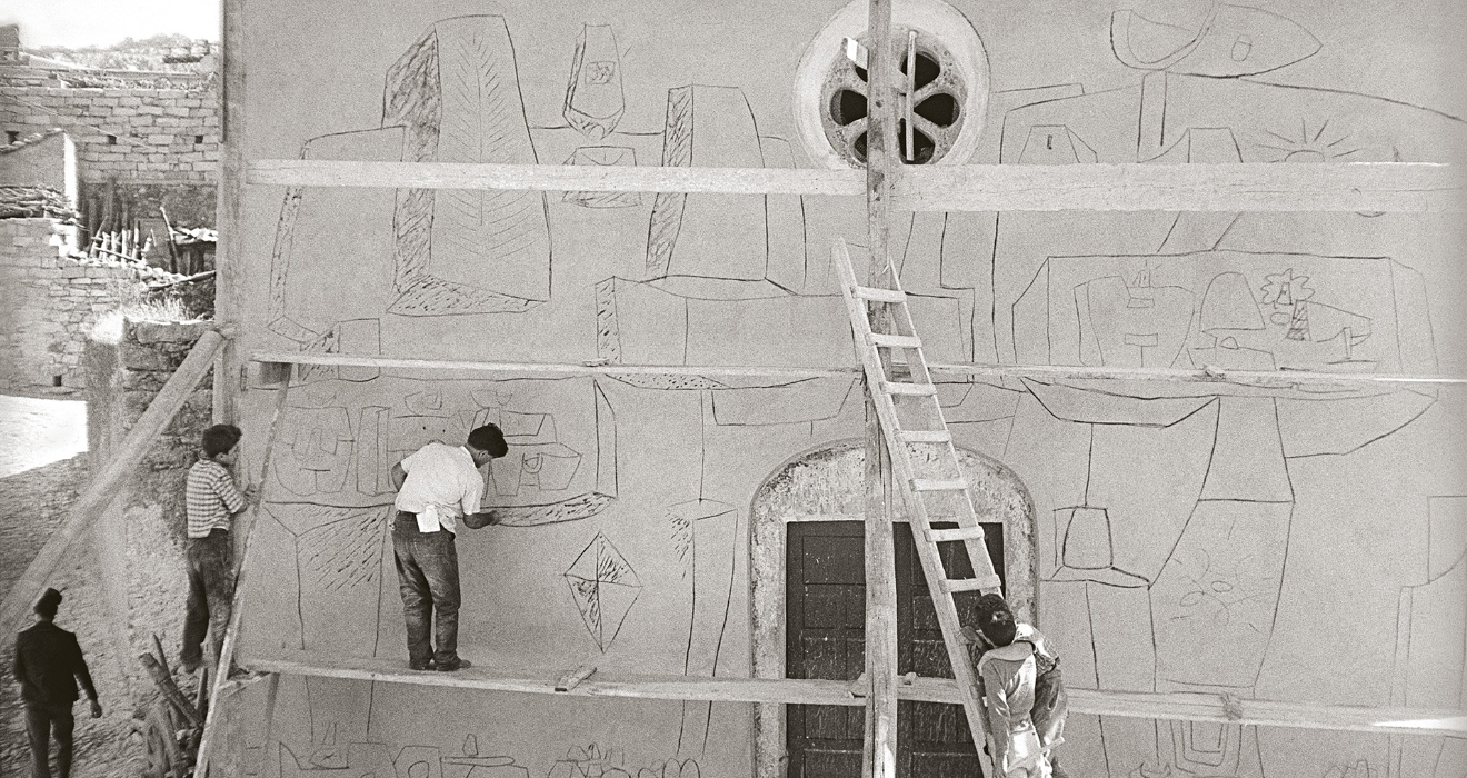 Costantino Nivola, die Kirche von Sa Itria während der Ausführung des Graffiti, Orani, 1958