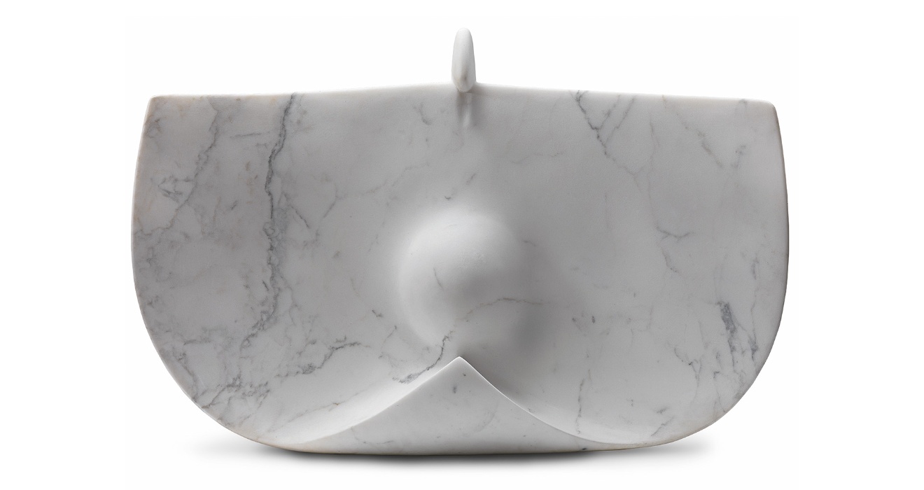 Costantino Nivola, La Grande Madre, 1980er Jahre, Carrara-Marmor. Collezione Museo Nivola