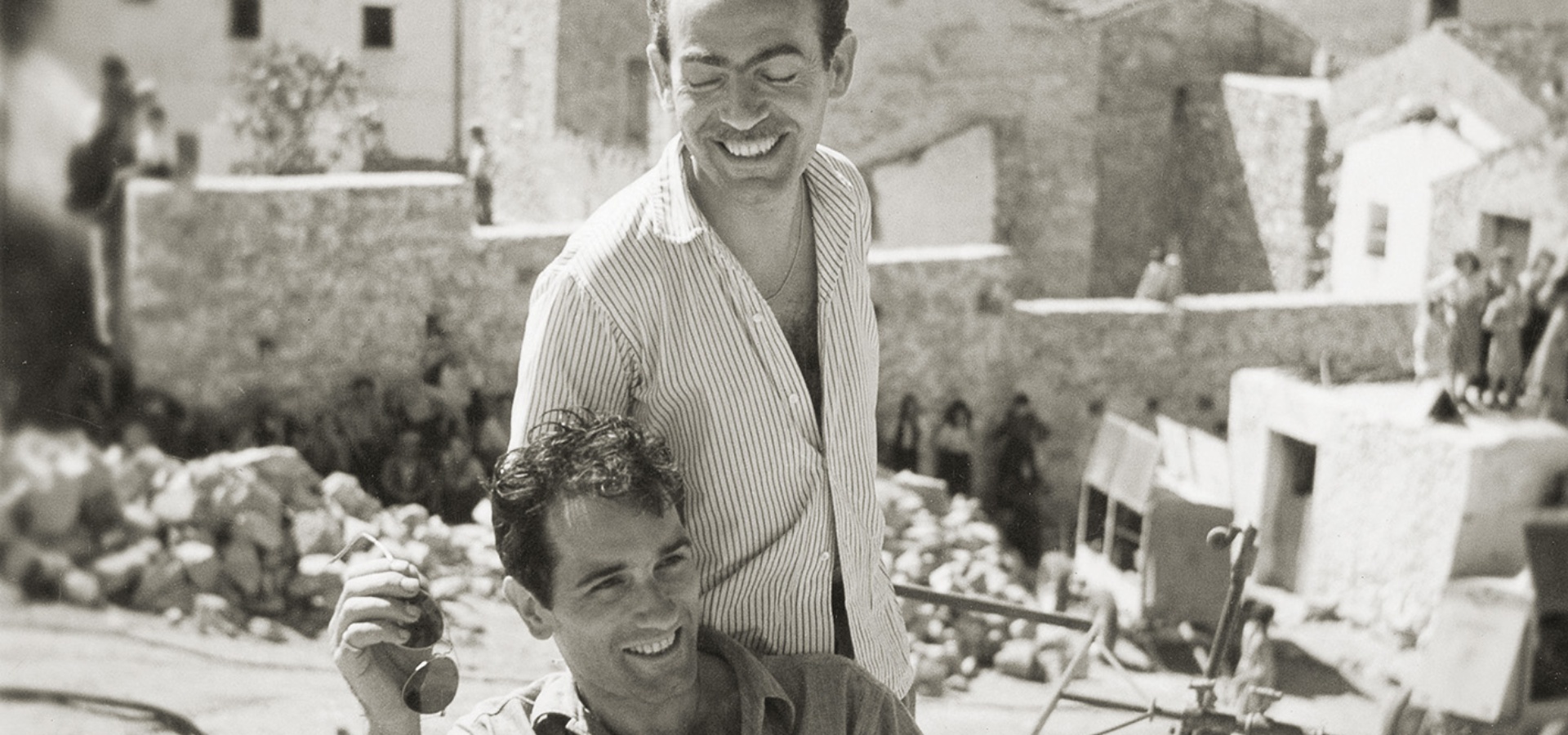 Giovanni Antonio Sulas, Oliena, on the set of L'Edera with Dario Cecchi, 1950