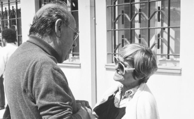 Giovanni Antonio Sulas with Maria Lai on the occasion of the inauguration of the Museo Nivola, 1995